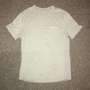 lululemon athletica Light Gray Short Sleeve Tee